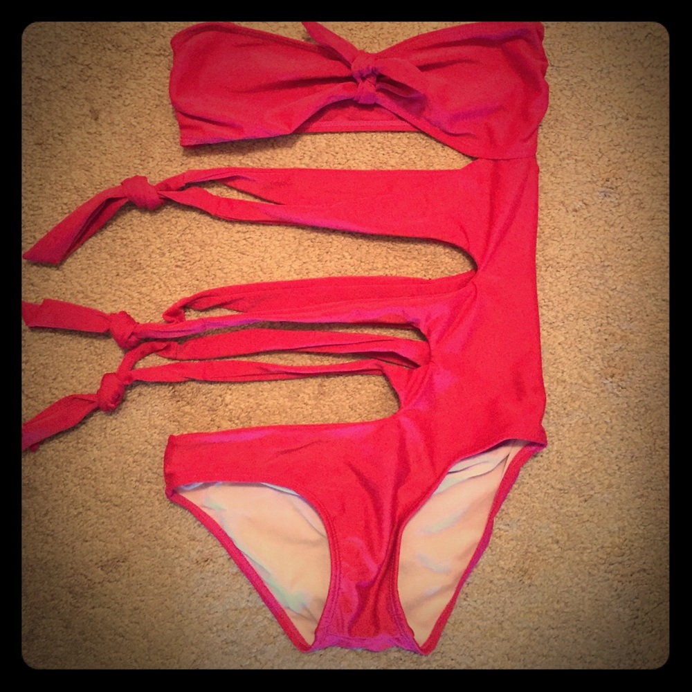VS magenta strapless monokini